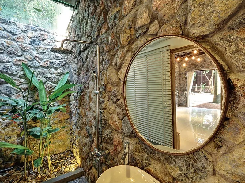 Stone House: Sống lại khu vườn hoang tuyệt đẹp