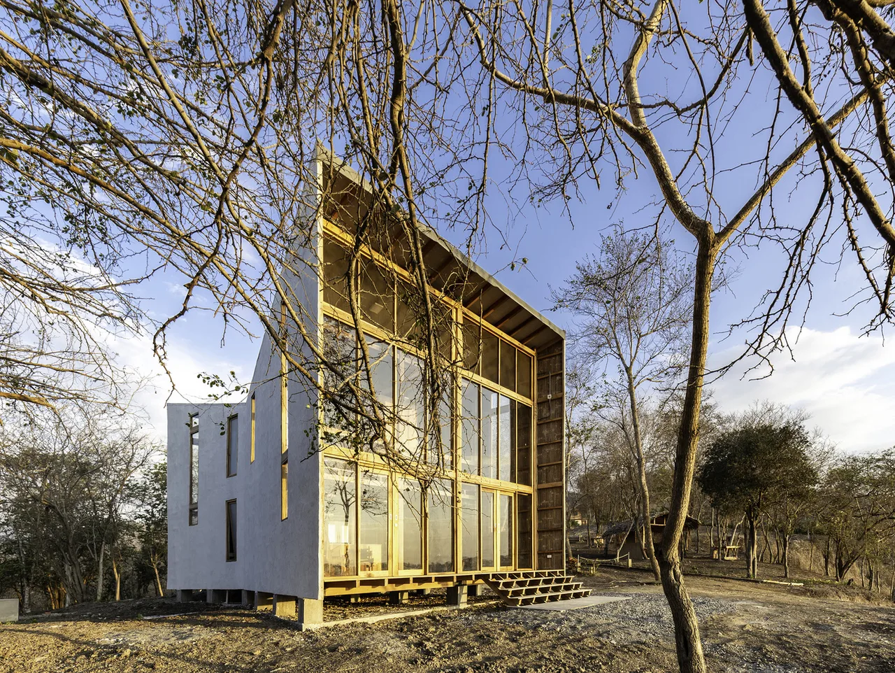 Don Juan House 1