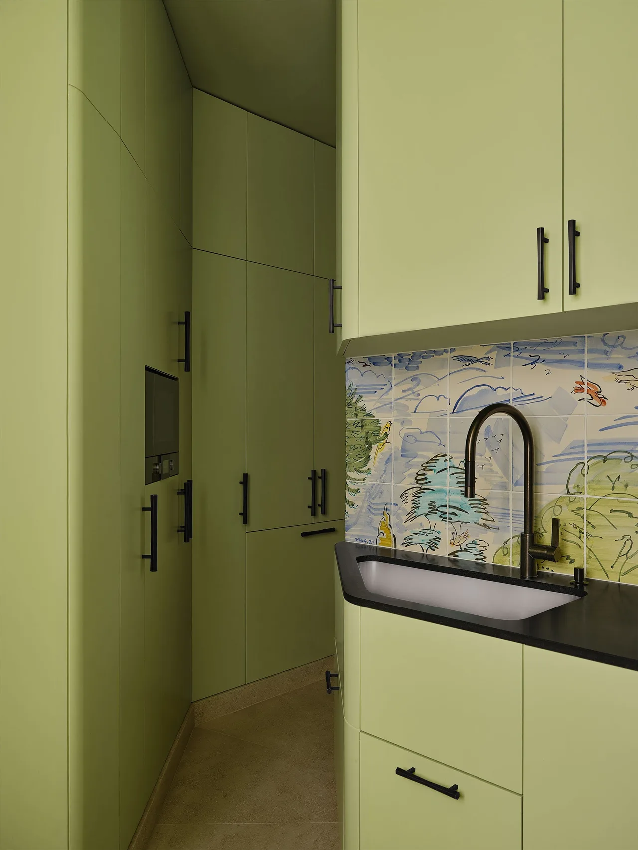tu bep kitchen cabinet