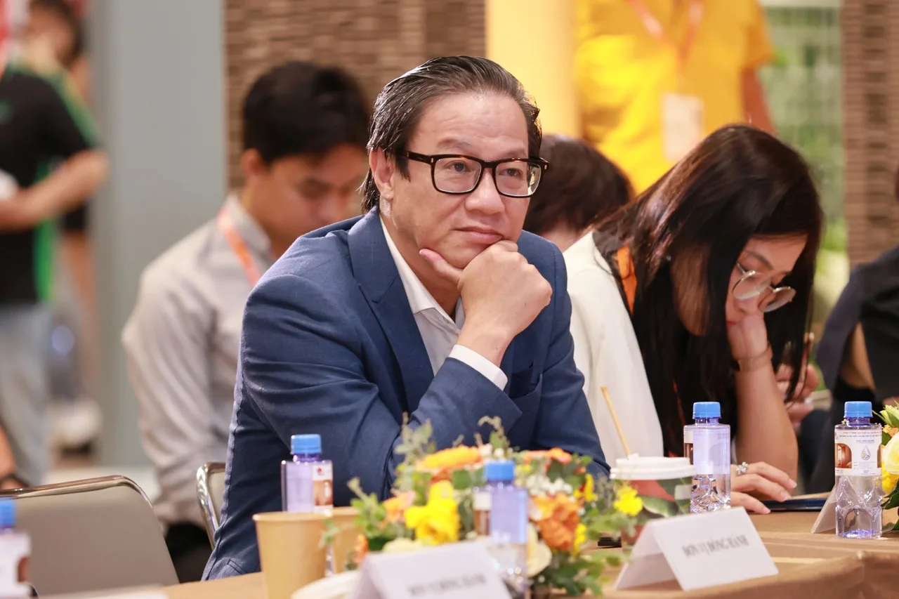dinh hong ky lixil vibe 2025 hawa suc khoe do thi hoi thao