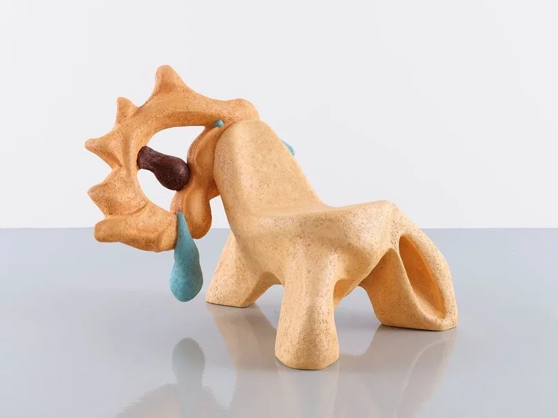Barbora Žilinskaitė crying chair thiet ke ghe