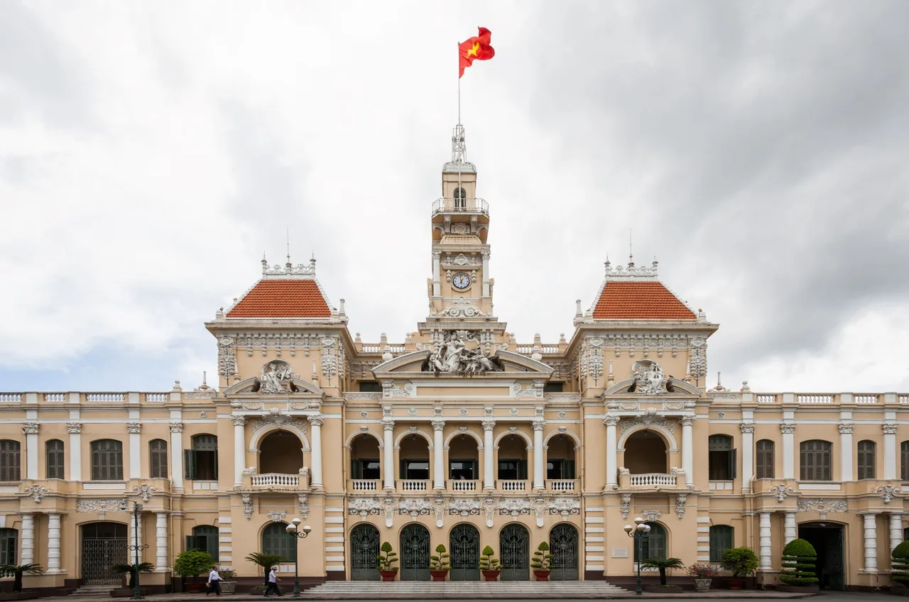 kien truc phap co dien viet nam uy ban nhan dan hcm