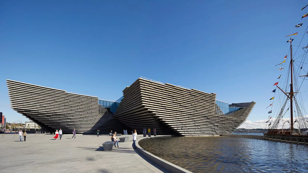Sang tao V&A Dundee kien truc phuong dong phuong tay