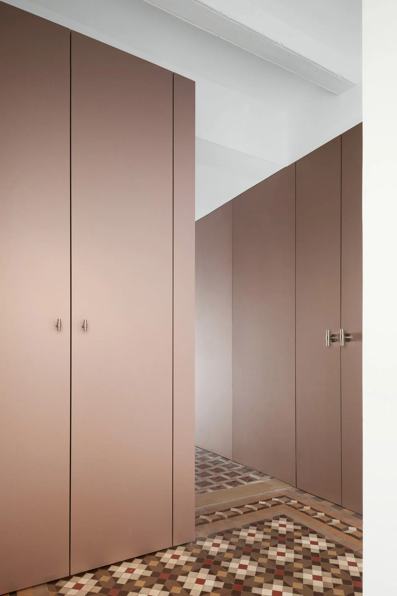 cai tao can ho pho Carrer d'Enric Granados Barcelona Raúl Sánchez Architects