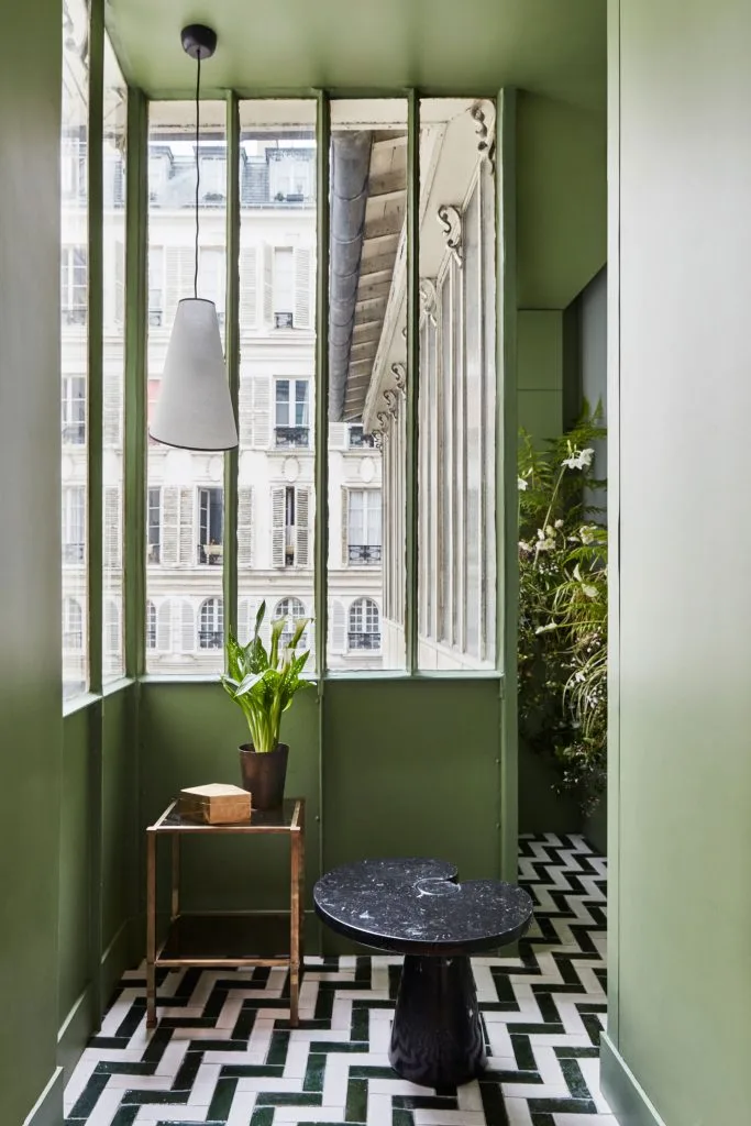Paris 4