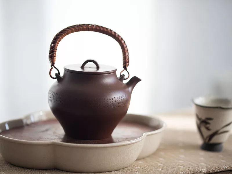 Mỗi ấm trà, một cách thưởng