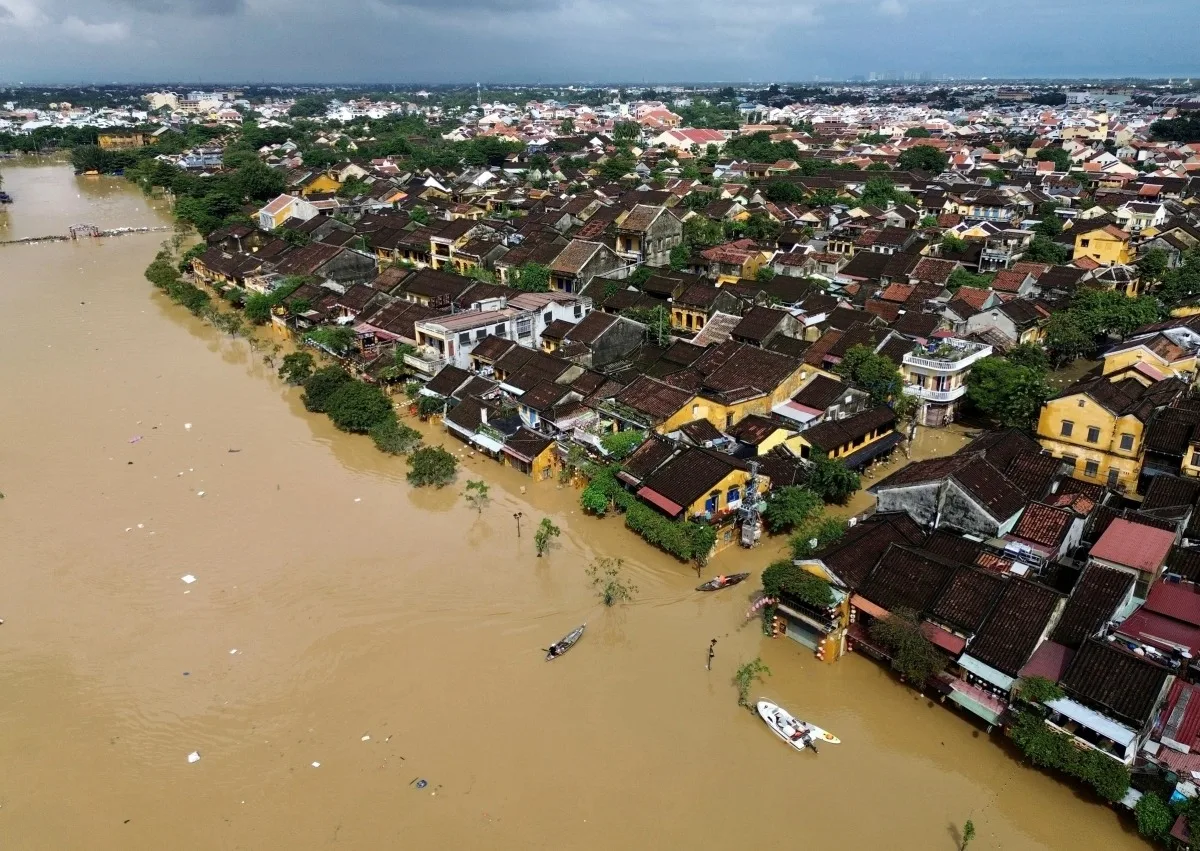 kien truc thich ung tham hoa bien doi khi hau thien tai lu lut hoi an