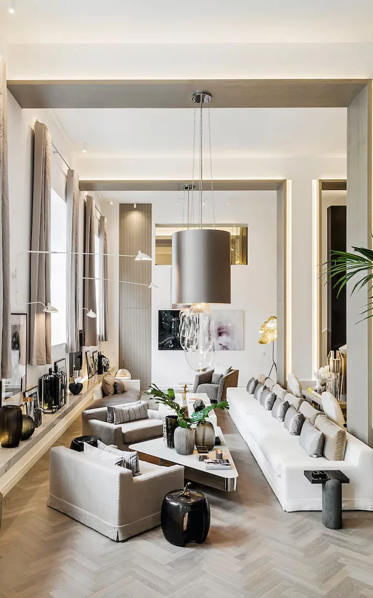 Interior stylist 1