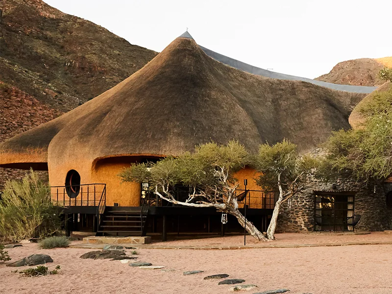 Sossus guesthouse - Tổ chim thợ dệt vùng Namibia