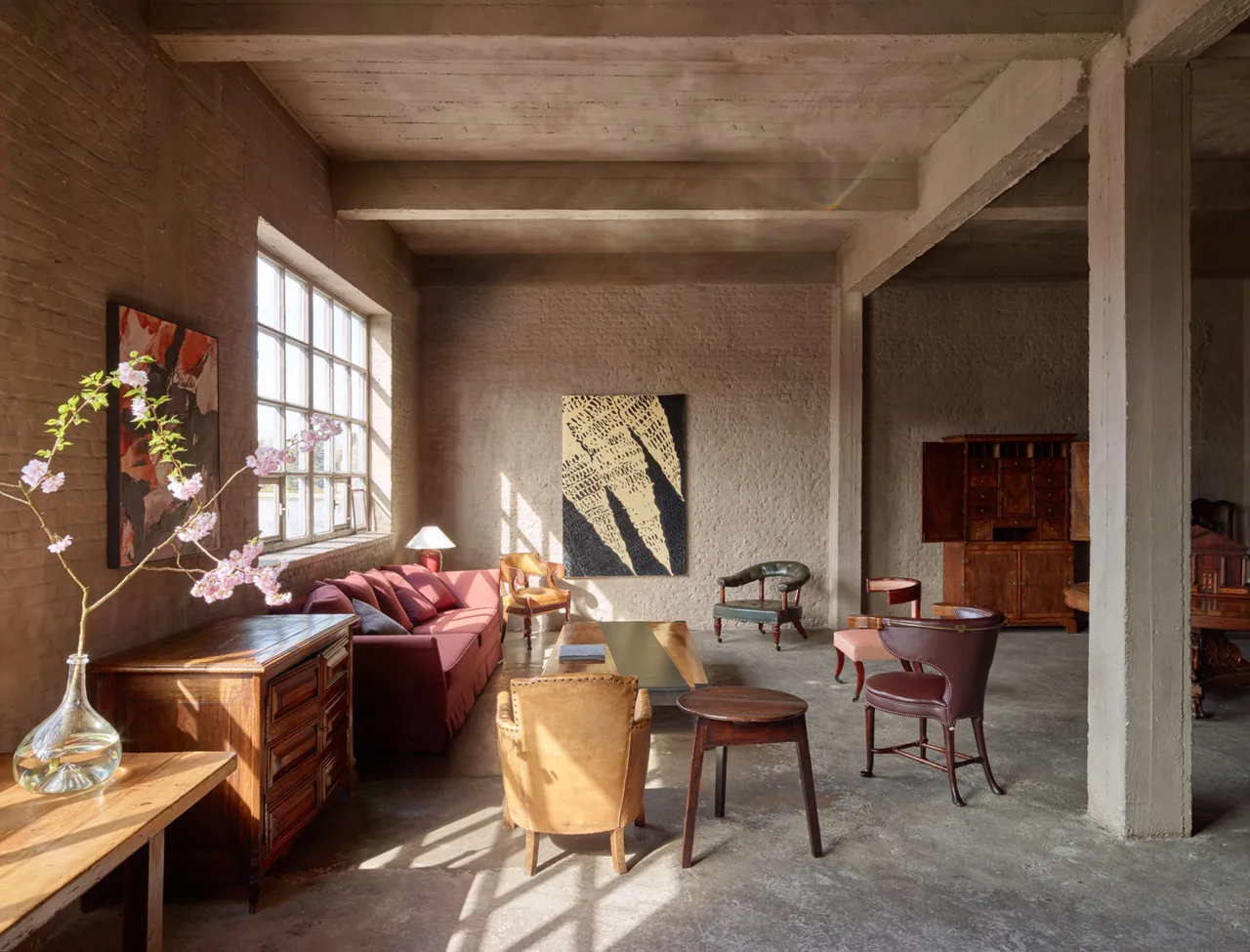 Interior stylist 4
