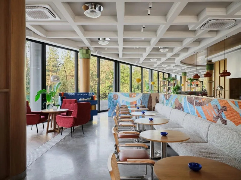Aqqu Central Café: Phục hồi kí ức đô thị