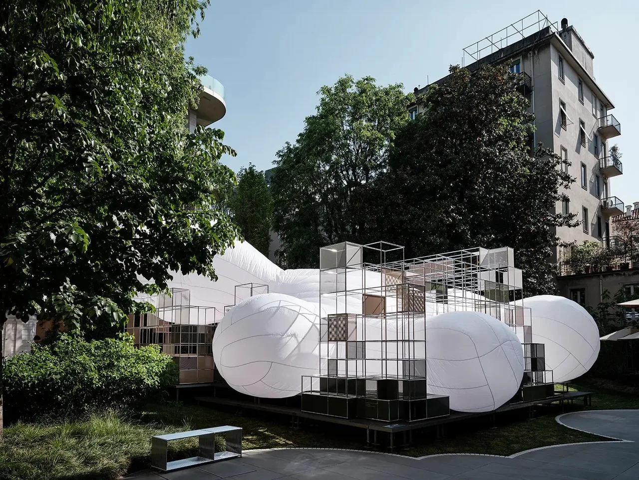milan design week 26 trien lam do noi that thu cong usm haller