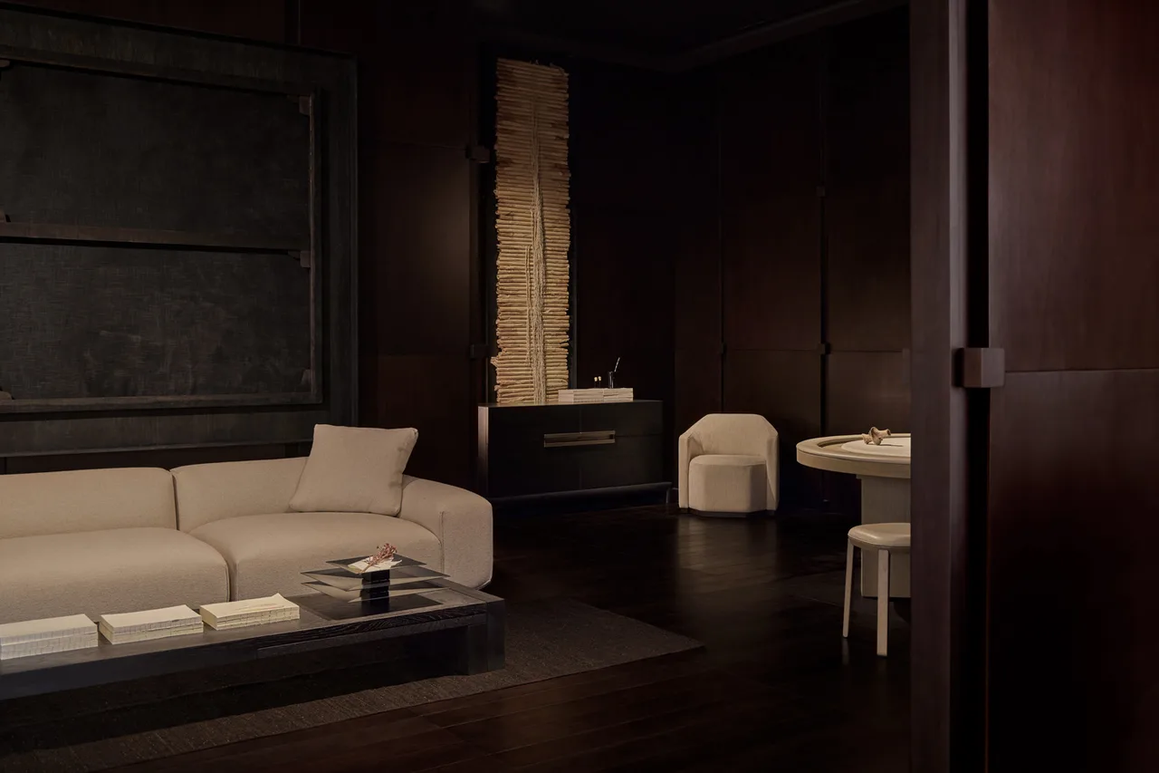 District Eight do noi that milan design week 2025 phong khach sofa