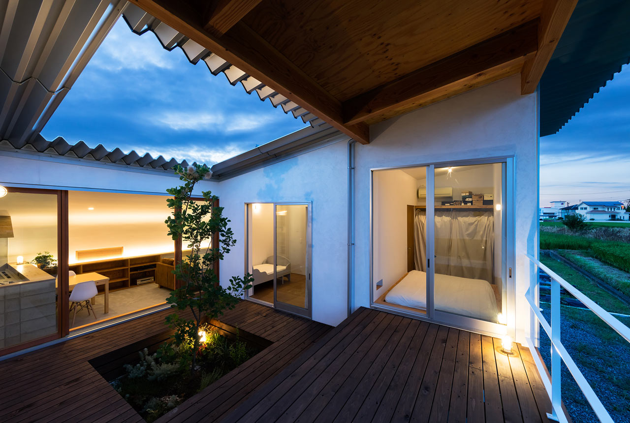 nhà chữ u Mita-House-Horibe-Associates-elledecoration vn.-17