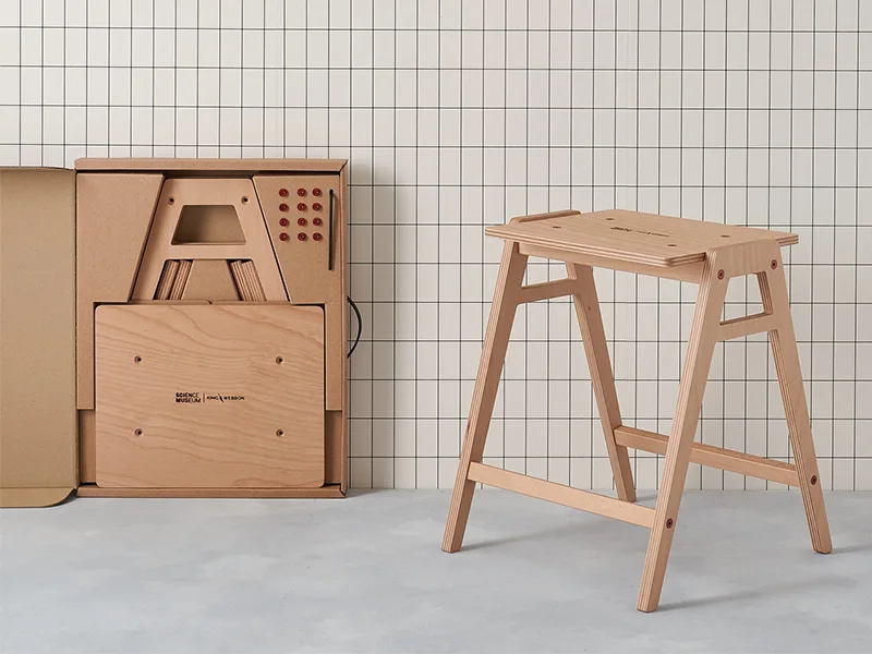 Lab Stool - Ghế "xách tay" linh hoạt