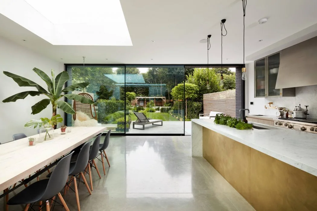 garden sliding door san vuon