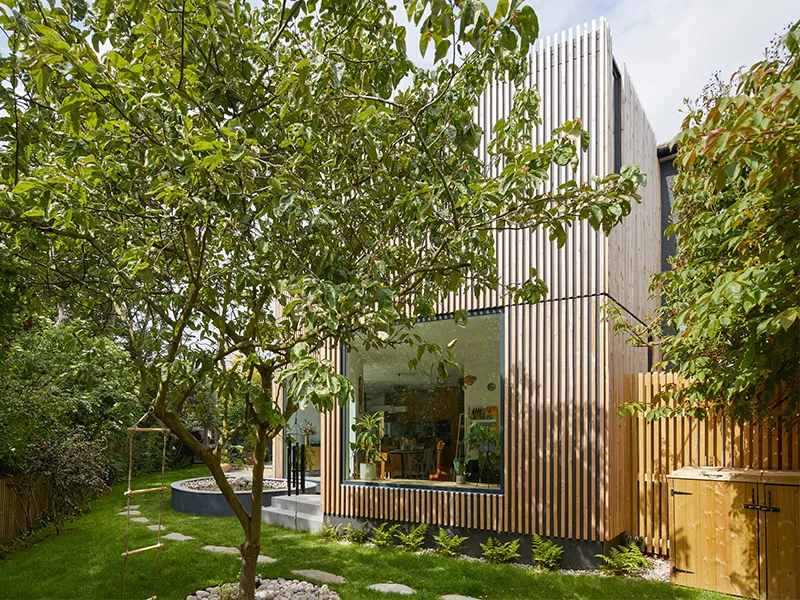 Nhà gỗ London - Cuộc sống giản đơn chốn thành thị