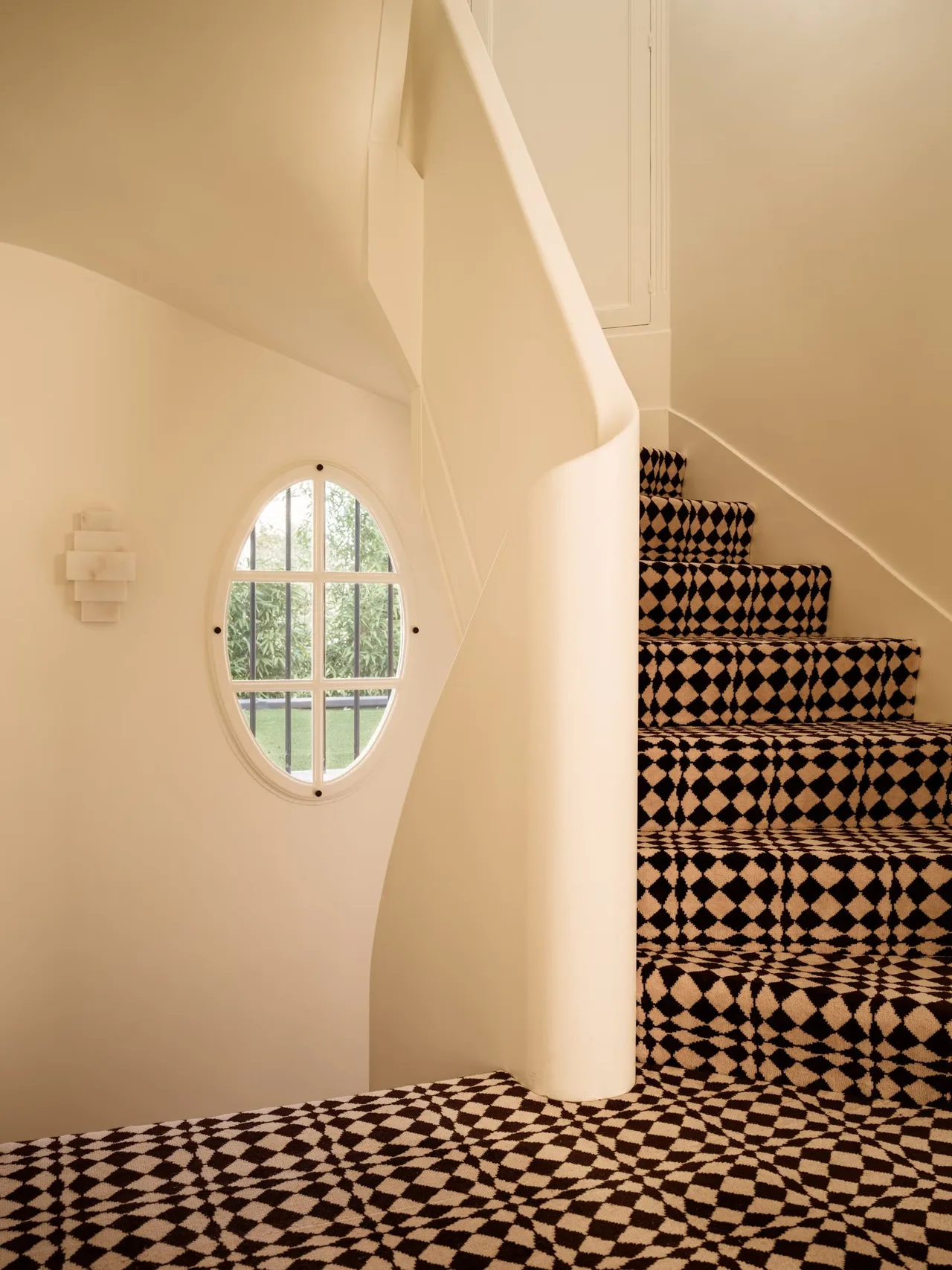 nha paris toi gian tadao ando Andree Putman cau thang tham san hoa tiet