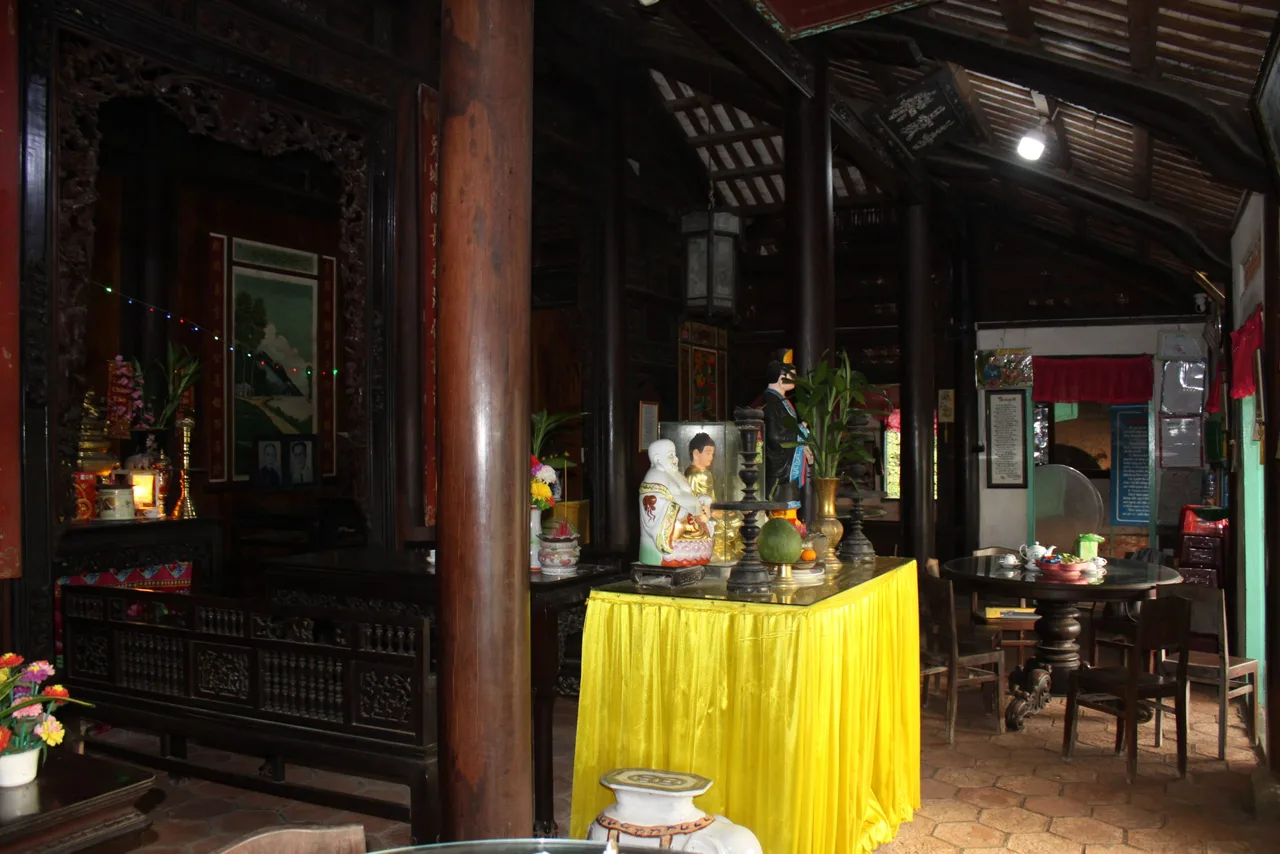 nha co nam bo nha ho tran long an