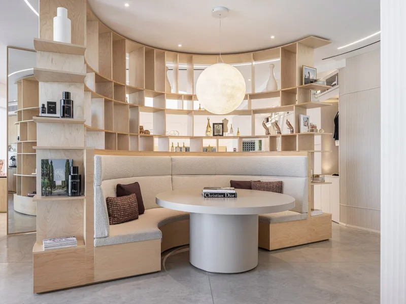 Không gian ấm cúng tại showroom mới của Dior tại Tel Aviv
