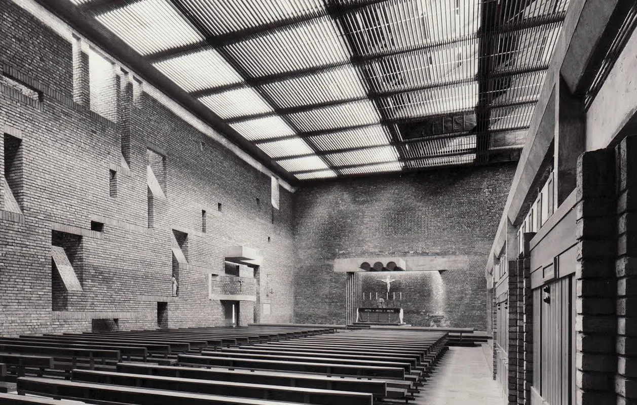 phong cach Brick Expressionism Gillespie, Kidd & Coia Andy MacMillan Isi Metzstein St. Bridge 1958 East Kilbride Scotland