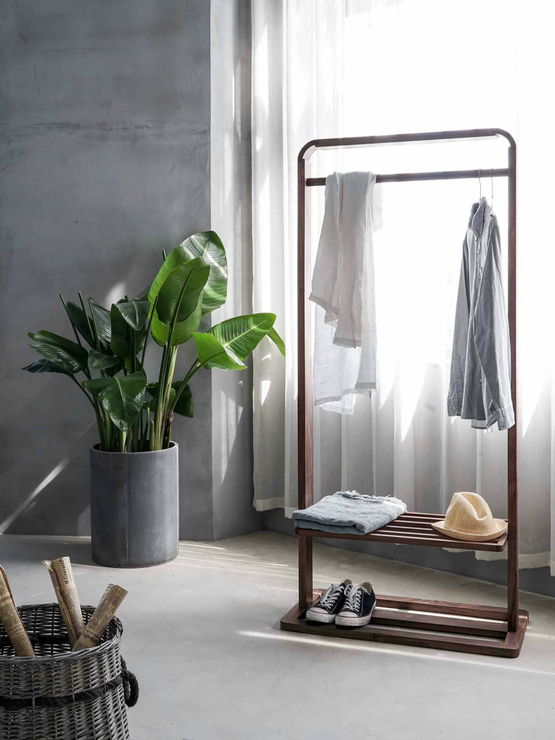 wood clothing racks gia treo quan ao