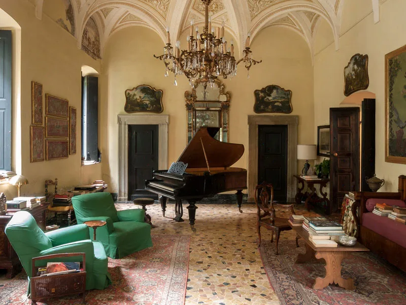 Call Me By Your Name cũng là một câu chuyện tình yêu nội thất Ý