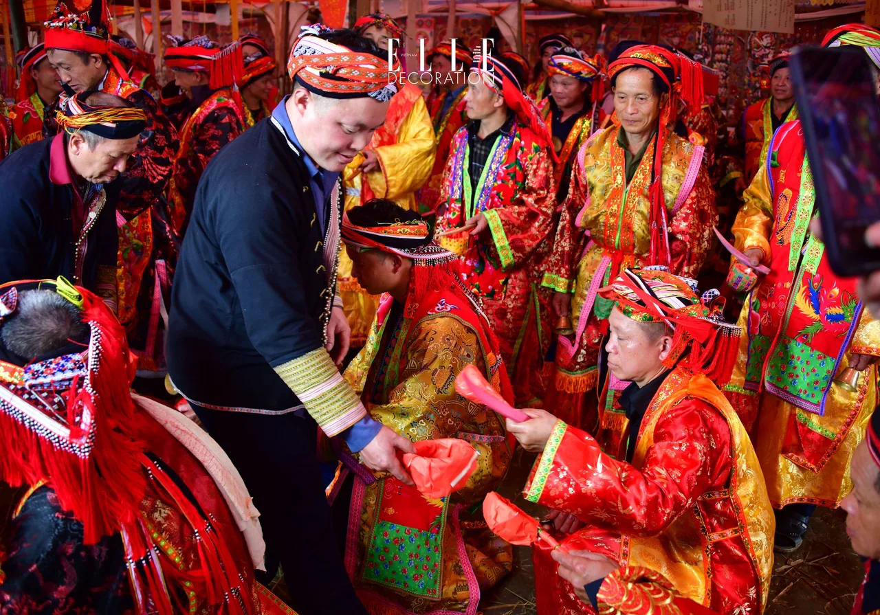 hoa van truyen thong nguoi dao do dong bao thieu so lao cai