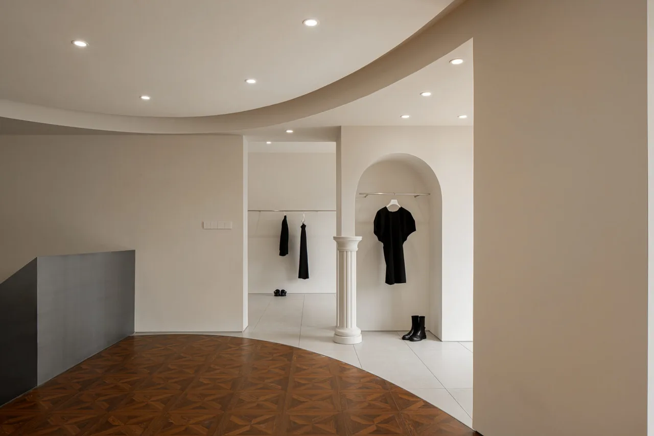 cai tao cua hang ban le OSC Boutique Xframe Studio