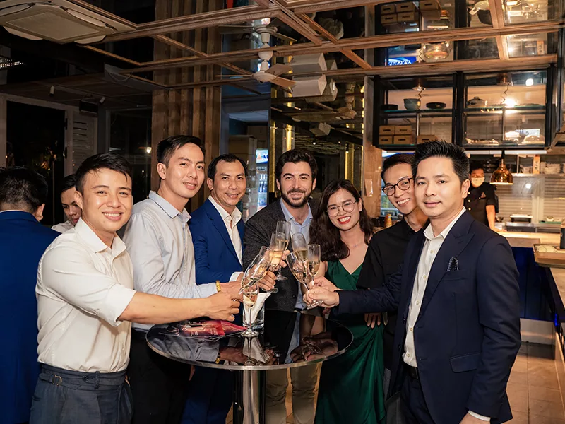 Để rượu vang Champagne Delamotte “chạm” đến người Việt