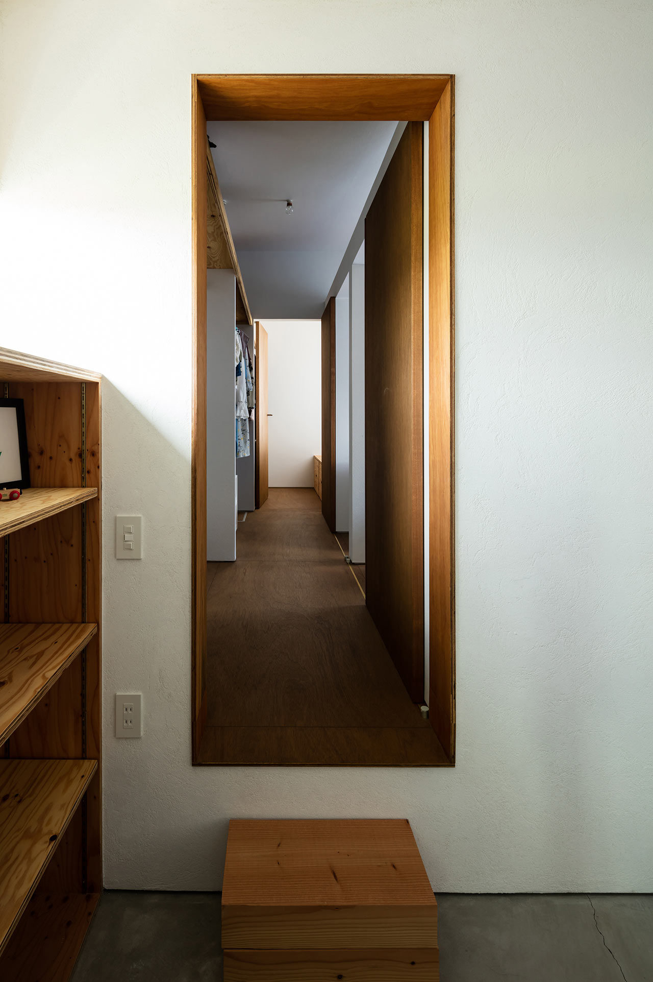 nhà chữ u Mita-House-Horibe-Associates-elledecoration vn.-13