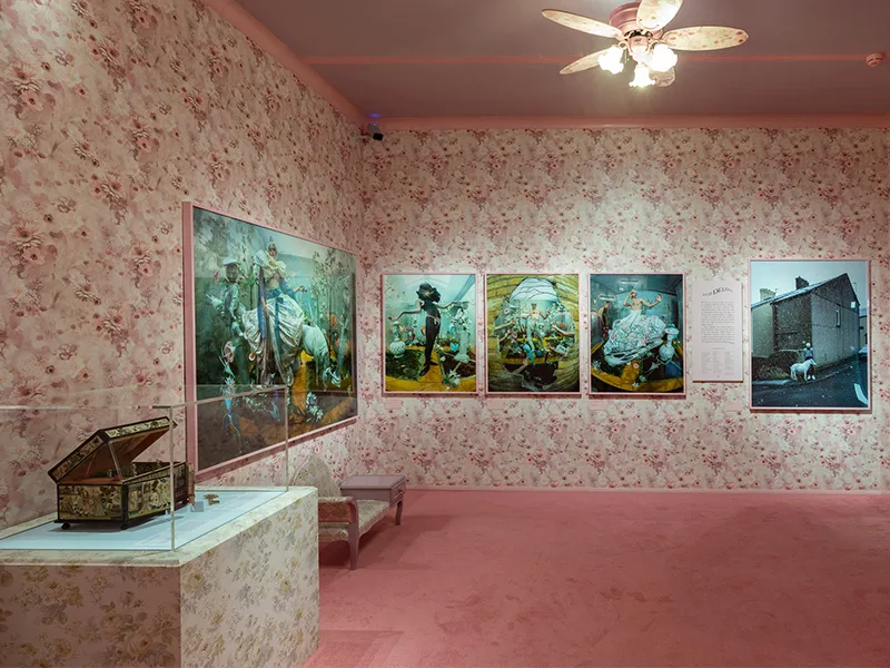 Triển lãm Tim Walker - Nơi tôn vinh nhiếp ảnh thời trang