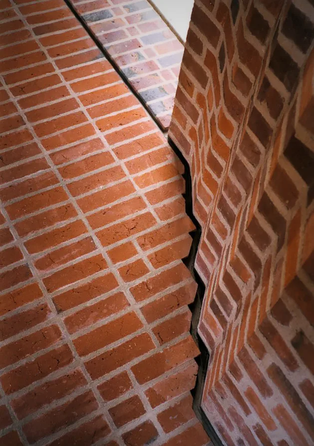 phong cach Brick Expressionism Heinz Bienefeld Kühnen 1988 duc