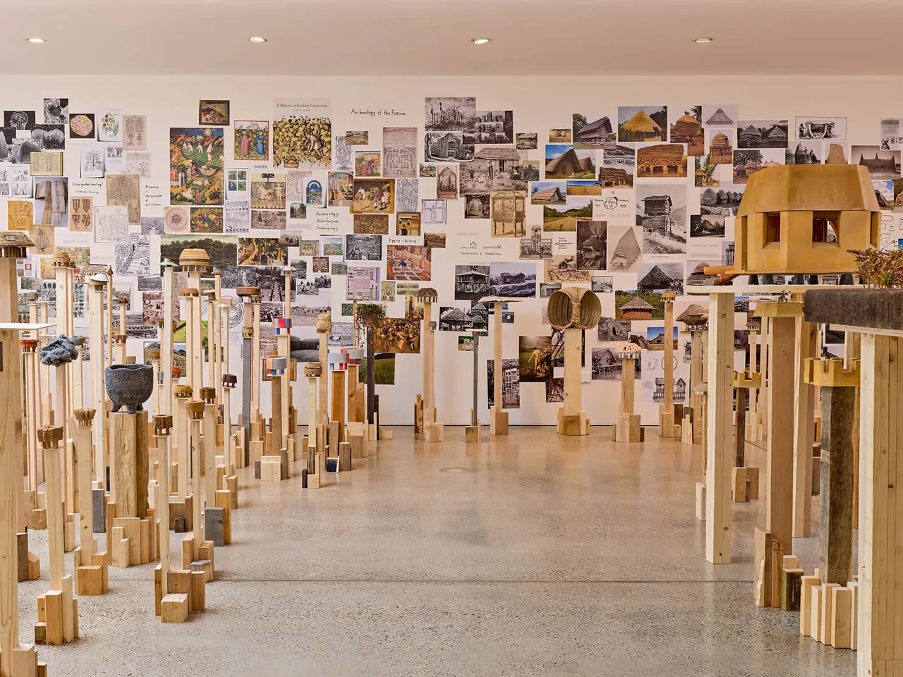 Archaeology of the Future ben vung