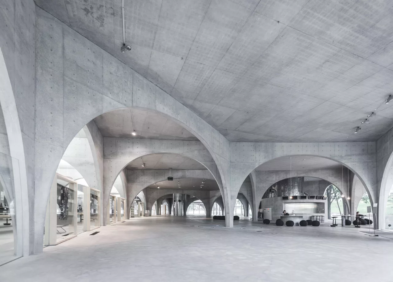 kien truc Tama Art University Library Japan