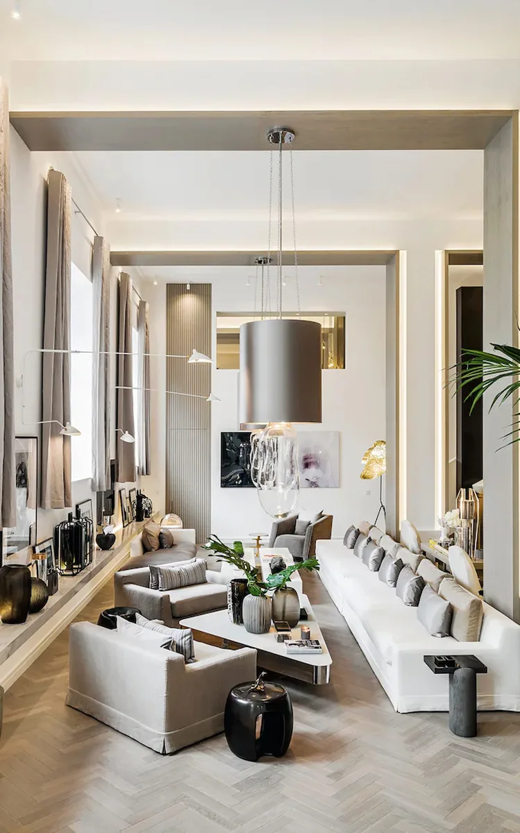 Interior stylist 1
