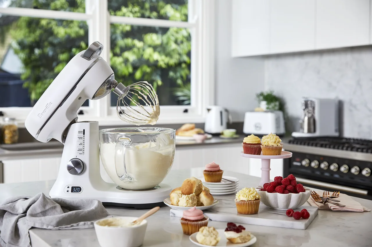 kitchen appliances Breville the Bakery Chef