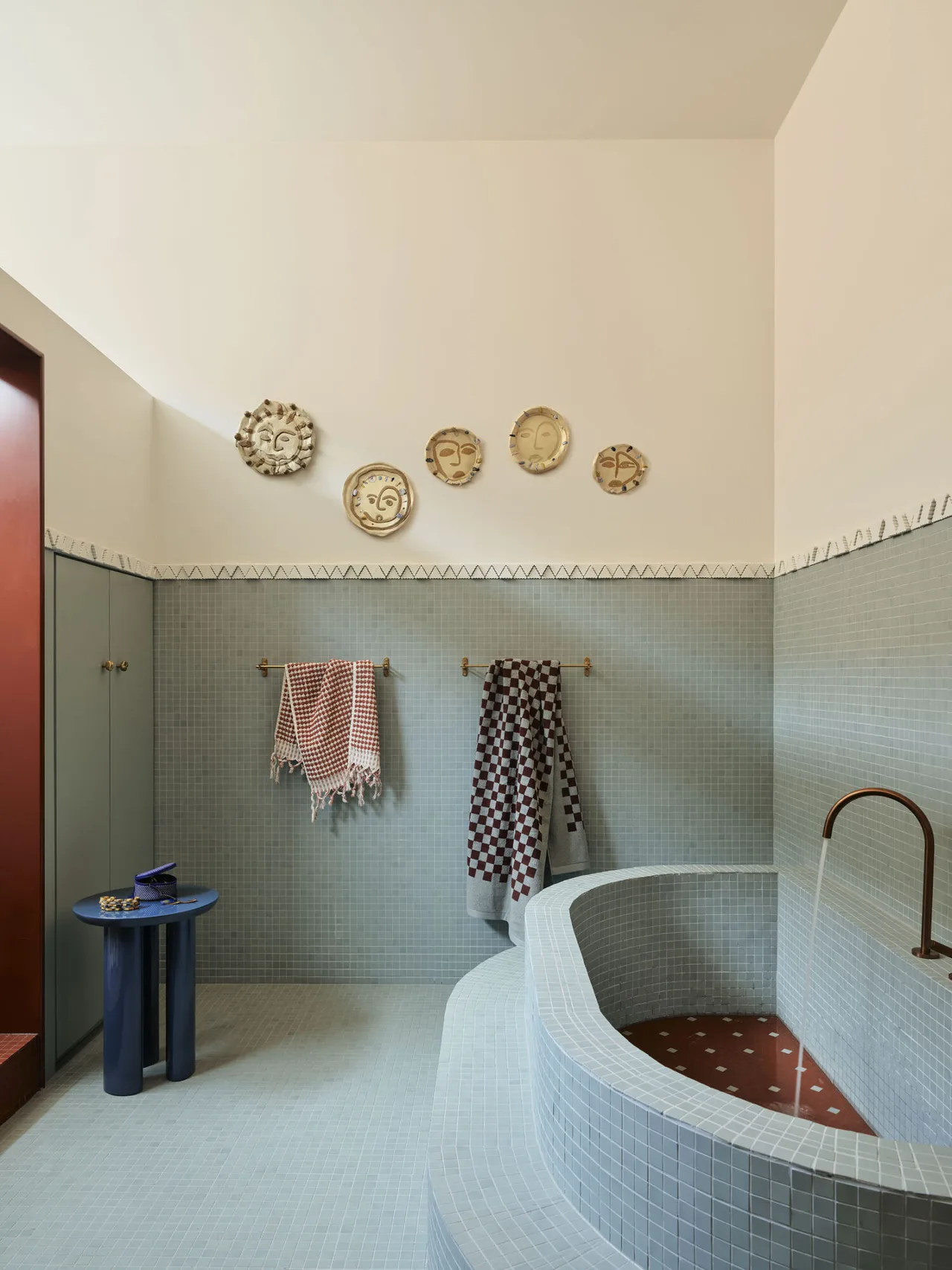 Victoria Fitzroy North Melbourne Australia YSG Studio noi that phong tam mosaic