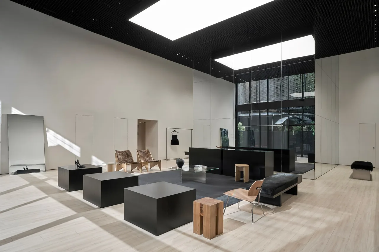 cua hang fanci club flagship vip
