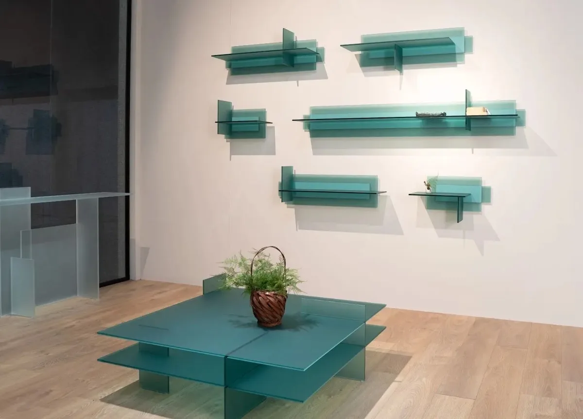 ke treo tuong DADO Schönbuch SINAPSI Casamania & Horm LOOP andblack KAZIMIR Glas Italia SNAIL Morica Design SENTE Omelette Editions ROUNDCUT Gallotti&Radice FACE Adriani e Rossi edizioni