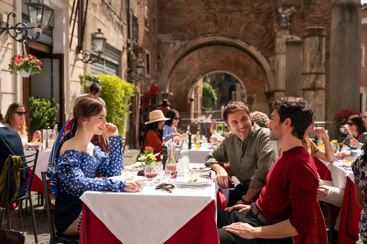 emily in paris 4 series netflix rome italy Anne Seibel