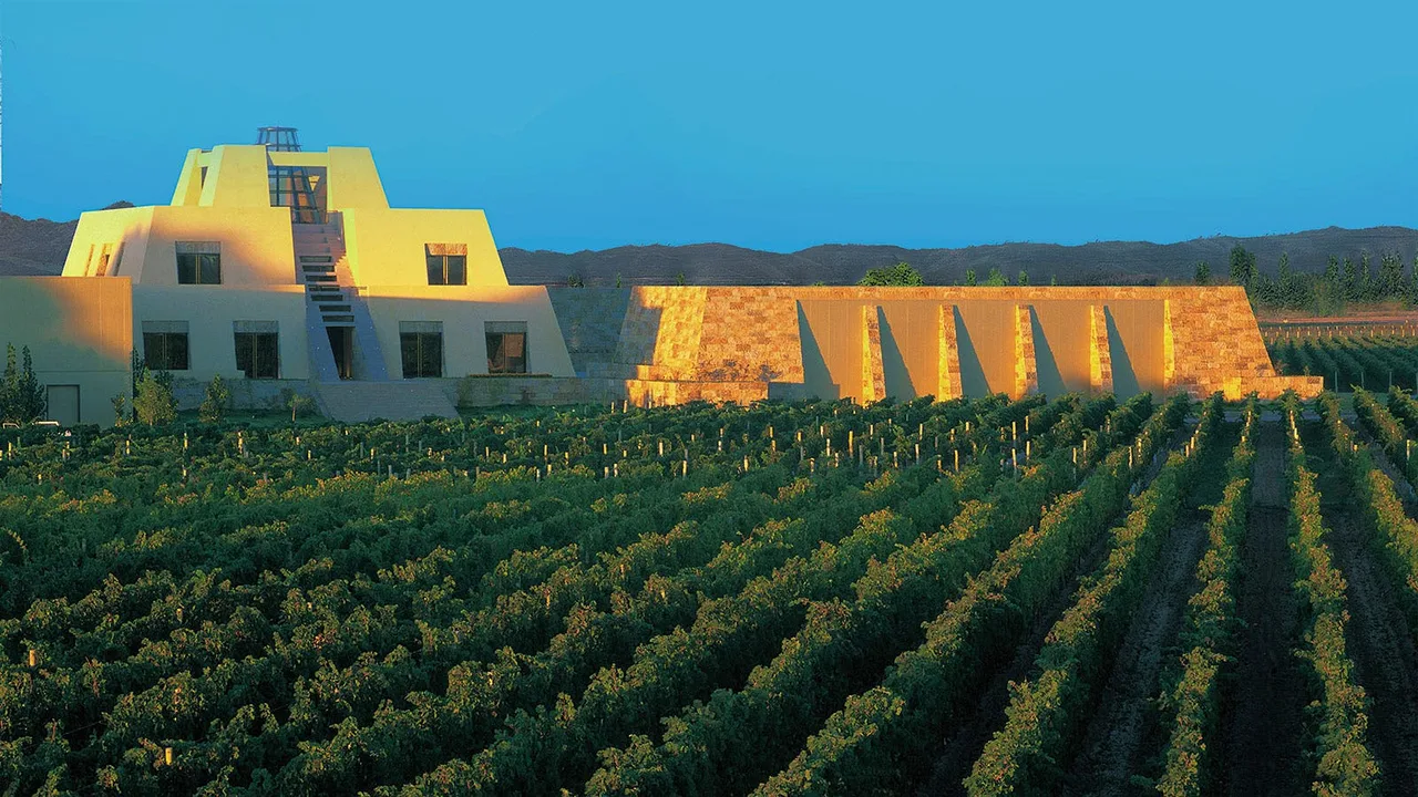 Bodega Catena-Zapata kim tu thap maya winery