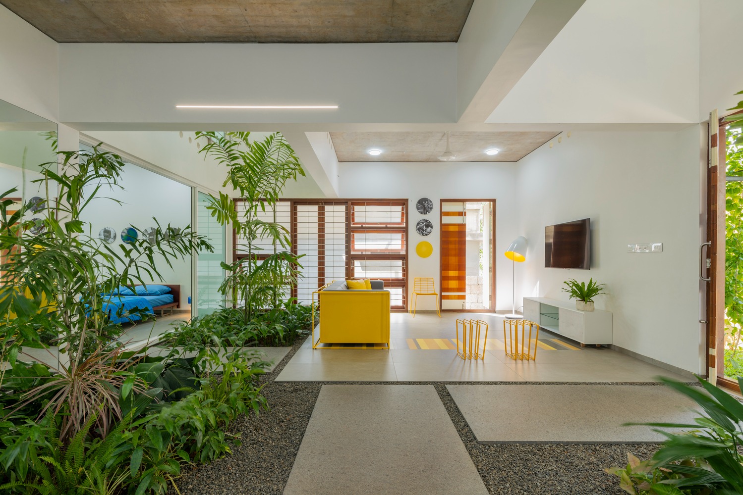 AMRA7 Estúdio Rossi Arquitetos + Piratininga Arquitetos Associados Overlap House Office Sugurufukuda Villa City Story Architecture Ma House Gerira Architects House That Rains Light LIJO RENY architects Prim House Studio Locomotive khach san SHIROIYA Sou Fujimoto Architects KOKUYO DIG DDAA + KOKUYO AM House Horma Iturbide Studio Taller de Arquitectura Mauricio Rocha + Gabriela Carrillo
