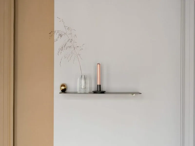 Những chiếc kệ lơ lửng, cân bằng từ Ferm Living