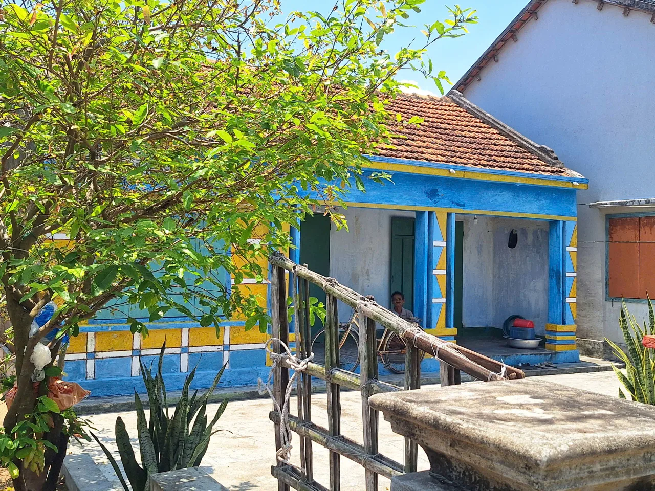 du lich kien truc nha ba gian mai ngoi phu yen lang lo