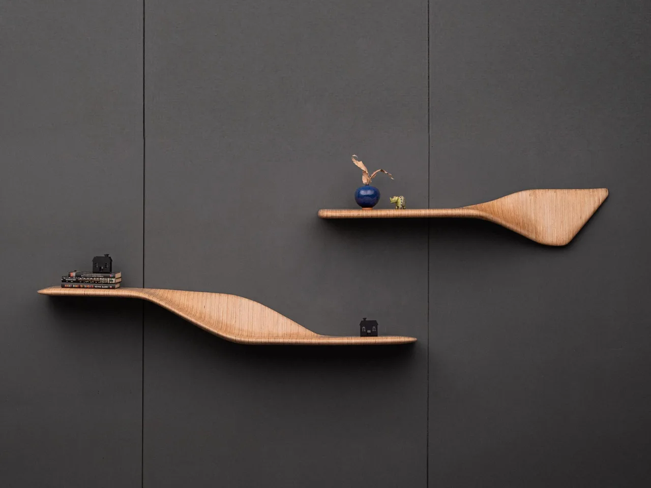 ke treo tuong DADO Schönbuch SINAPSI Casamania & Horm LOOP andblack KAZIMIR Glas Italia SNAIL Morica Design SENTE Omelette Editions ROUNDCUT Gallotti&Radice FACE Adriani e Rossi edizioni