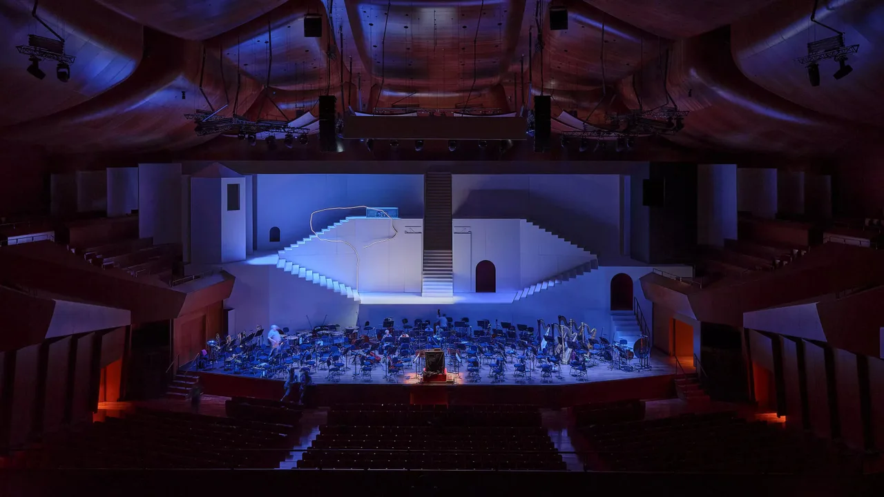 san khau opera Die Walküre Pierre Yovanovitch