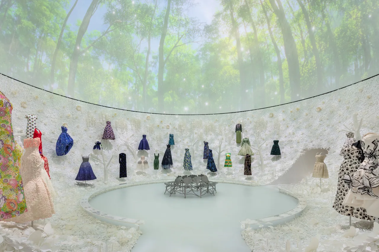 trien lam christian dior designer of dream haute couture