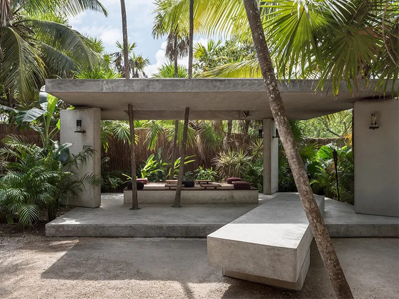 Nhà hàng Xaman Tulum - Khối bê tông giữa rừng xanh