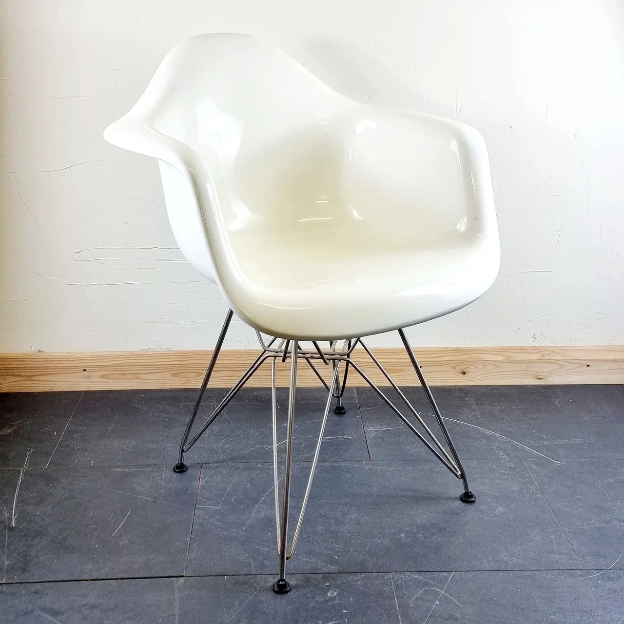 eames office charles and ray eames veneer fiberglass
